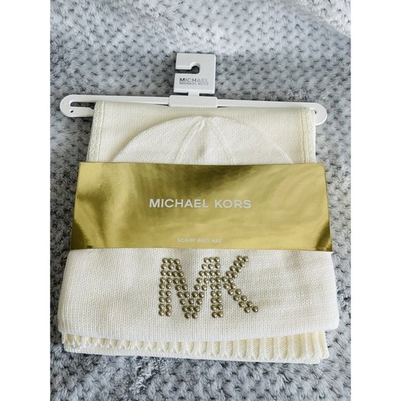 NWT Michael Kors Access Dome Studded Muffler & Beanie Set - Cream - Picture 2 of 4